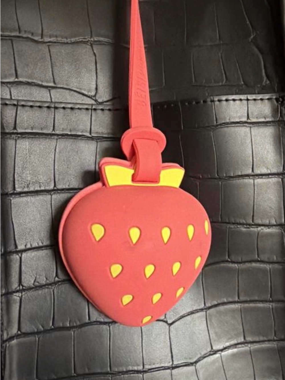 BEIS x Poppi Strawberry Mirror Bag Charm - Picture 4 of 6